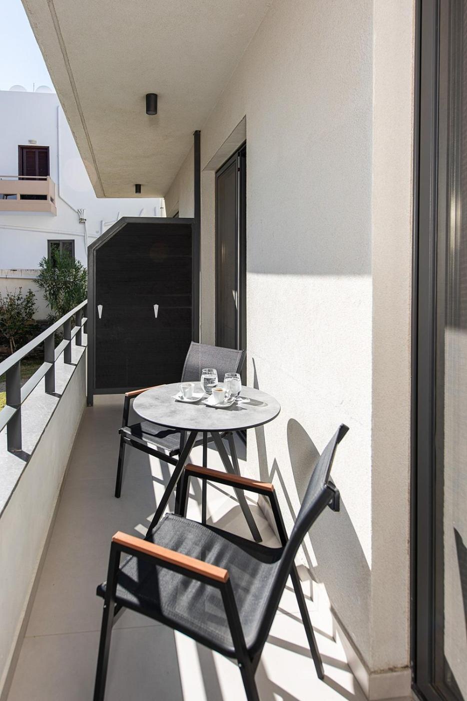 Mediterranean Dream Palaiochora Exterior photo